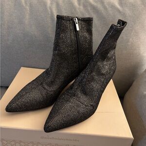 Badgley mischka rare glitter booties 7.5
